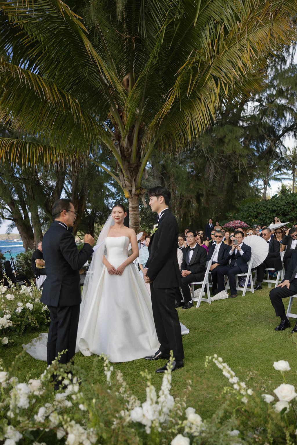 How to be Present and Hire a Wedding Planner